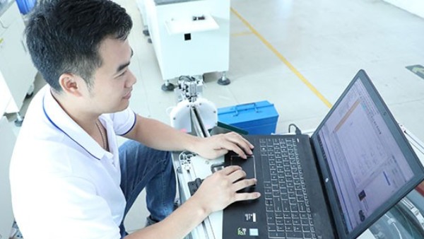 落地式焊锡机与桌面焊锡机有什么区别