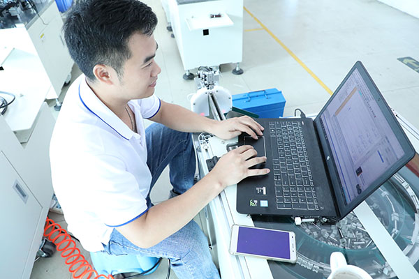 点胶机设备调试