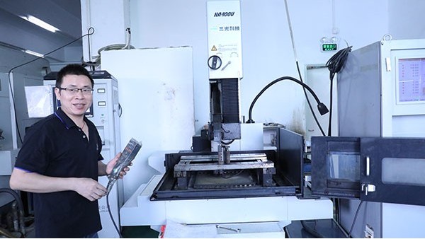 桌面型全自动点胶机