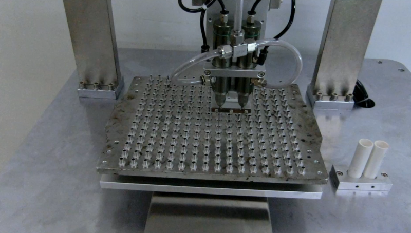 点胶机运作图片