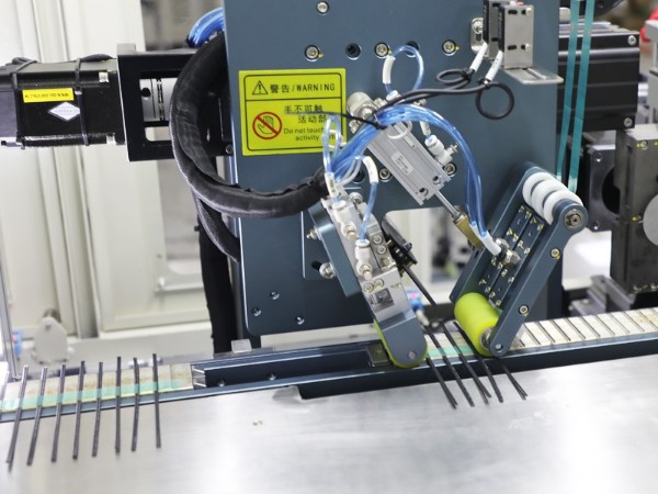 NTC传感器自动裁线排板焊接机 NTC传感器自动裁线排板焊接机