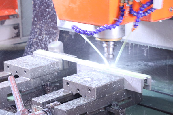 青岛自动点胶机厂家