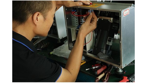 多头自动点胶机