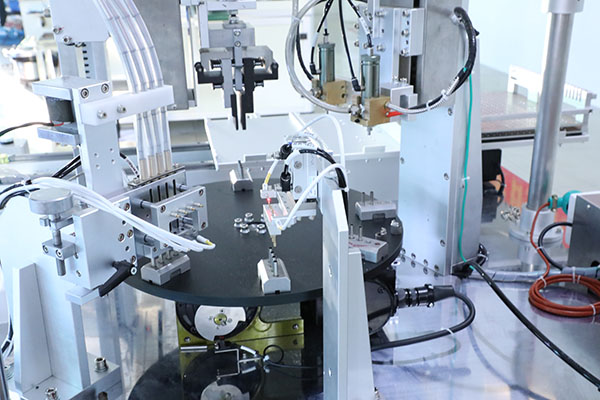 山东自动点胶机厂家